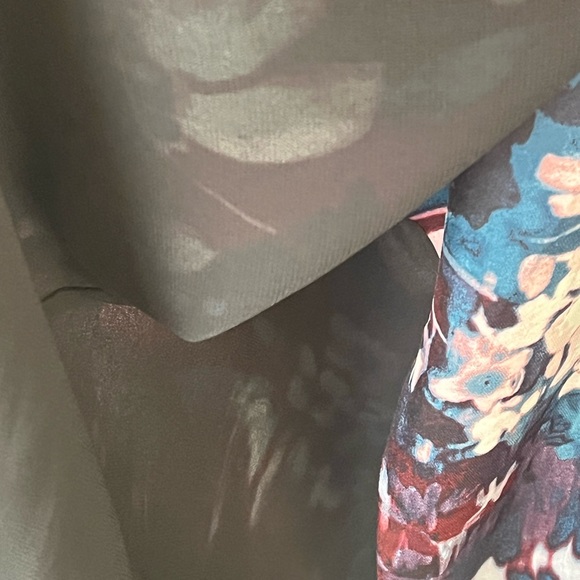 Adrianna Papell long sleeve floral print faux wrap dress, size 10 - Picture 8 of 8